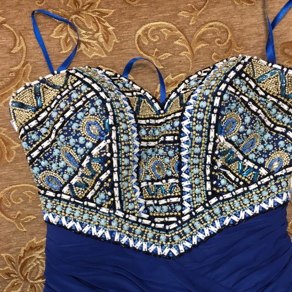 Back Cut-out, Blingy Sexy Cruise Dress Sweethear - Picture 6 of 14